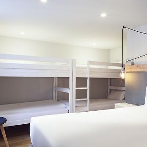 Chambre Familiale au Sous-Sol