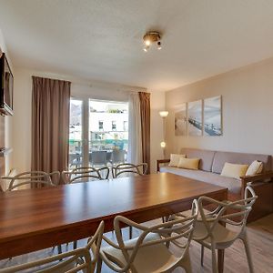 Appartement à 2 Chambres à Coucher