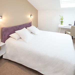 Chambre Supérieure Mansardée Lit King-Size