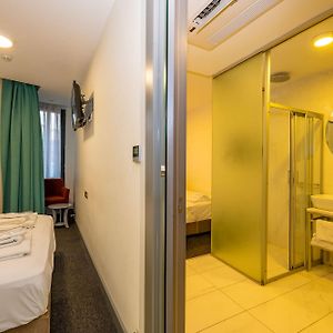 Chambre Familiale Communicante Double