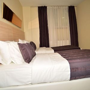Chambre Lit Queen-Size