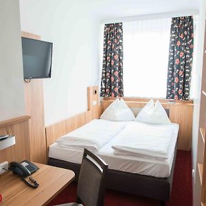 Chambre Standarde Lit Queen-Size