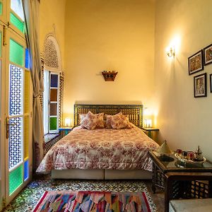 Chambre Standarde Lit Queen-Size