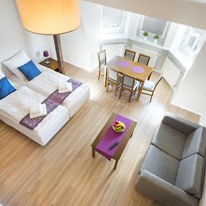 Emaus Apartments