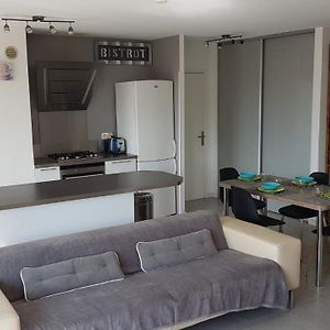 Appartement à 2 Chambres à Coucher