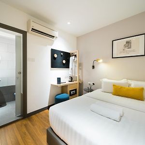Deluxe  Without Window King Room
