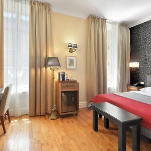 Chambre Standarde Lit Queen-Size
