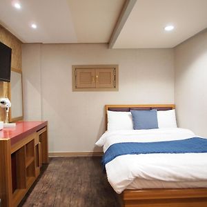 Private Bathroom King Room