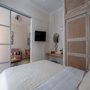 Acropolis Exclusive Studio