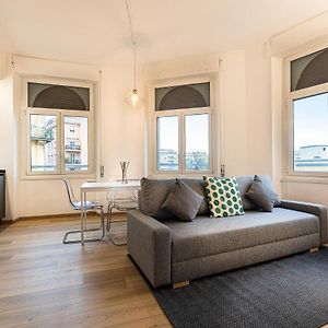 Appartement à 2 Chambres à Coucher