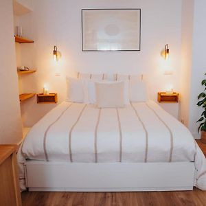 Perfect Family-Oriented And Renovated Townhouse In The Old Antibes