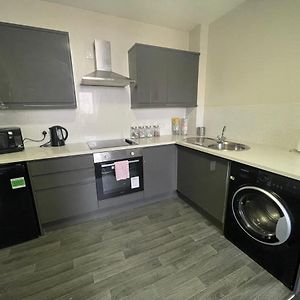 Appartement à 2 Chambres à Coucher