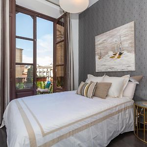 Appartement à 3 Chambres à Coucher