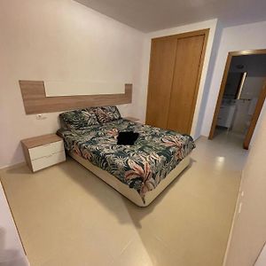 Appartement à 3 Chambres à Coucher