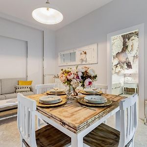 Trevi Fountain - Shabby - Romedreamhome