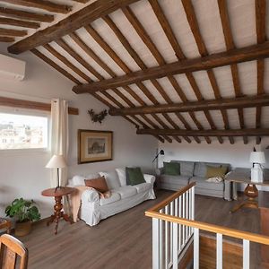 Appartement à 3 Chambres à Coucher