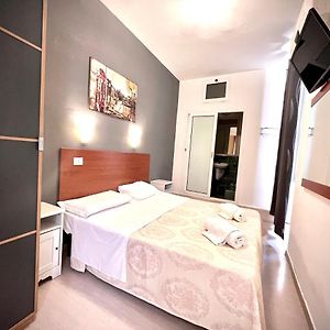 Chambre Standarde Lit King-Size