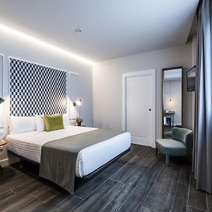 Chambre Standarde Lit Queen-Size