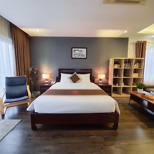 Cherry Hotel 1 Hanoi