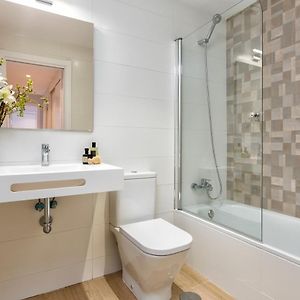 Appartement à 3 Chambres à Coucher