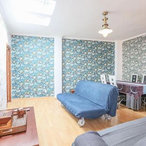 Appartement à 2 Chambres à Coucher