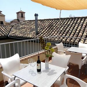 Apartamentos Laurel Suites