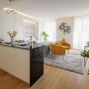 The Downtown Charming Apartments