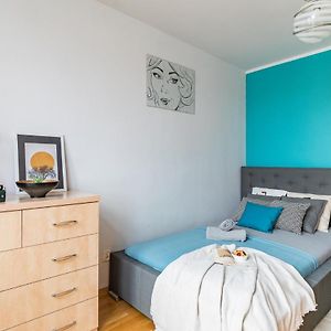 Superapart Dolna 4