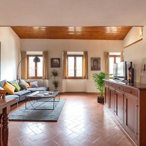 Appartement à 3 Chambres à Coucher