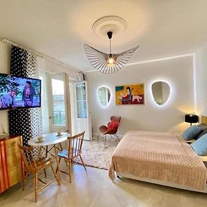 Luxury Panda Apartment In Old Town