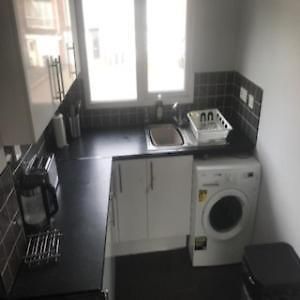 Modern 2 Bed Apt. 5 Mins To Common Wealth Games
