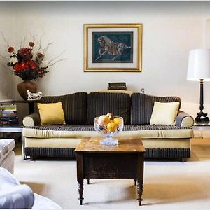 Knightsbridge Early Am Check-In Often Possible -Next2 Harrods 3 Bedrooms-2Baths