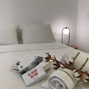 Studio Lit King-Size