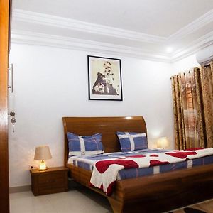 Appartement à 2 Chambres à Coucher