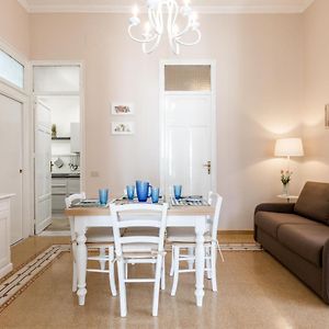Appartement à 3 Chambres à Coucher
