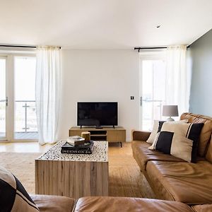 The Nine Elms Lane Arms - Stunning & Bright 2Bdr Flat