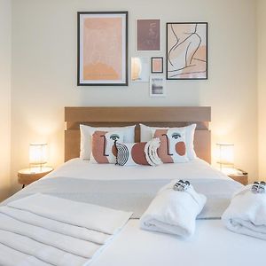 Supreme Suite With Balcony By Cloudkeys