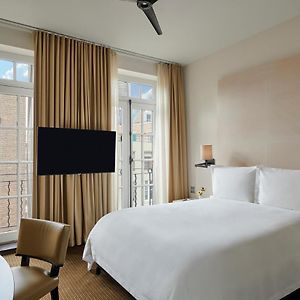 Chambre Lit Queen-Size