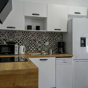 Appartement à 2 Chambres à Coucher