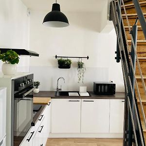 Appartement à 2 Chambres à Coucher