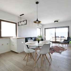 Penthouse Apartment By Hi5 -At The Top Of Budapest