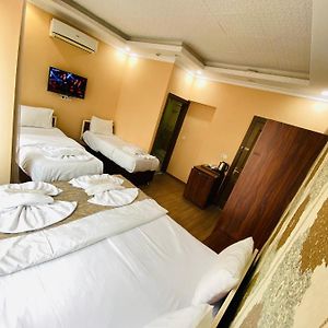 Chambre Standarde Quadruple