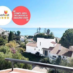 Beachfront Oura - 100M Beach, Seaview, Garage, 300M Strip