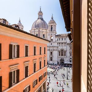 Navona View