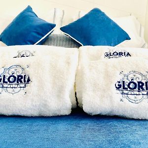 Gloria 10 Deluxe