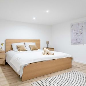 Appartement à 3 Chambres à Coucher