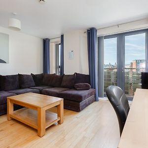 Appartement à 2 Chambres à Coucher