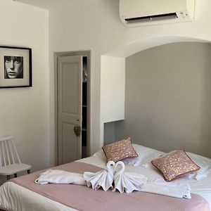Chambre Standarde Lit King-Size