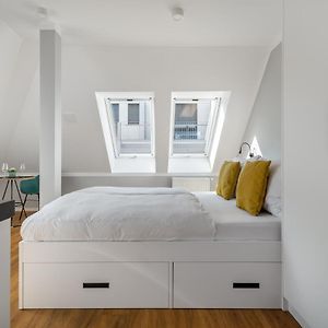 Studio Grande Lit King-Size