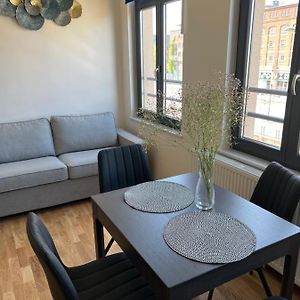 Cosy Appartement With Canal View